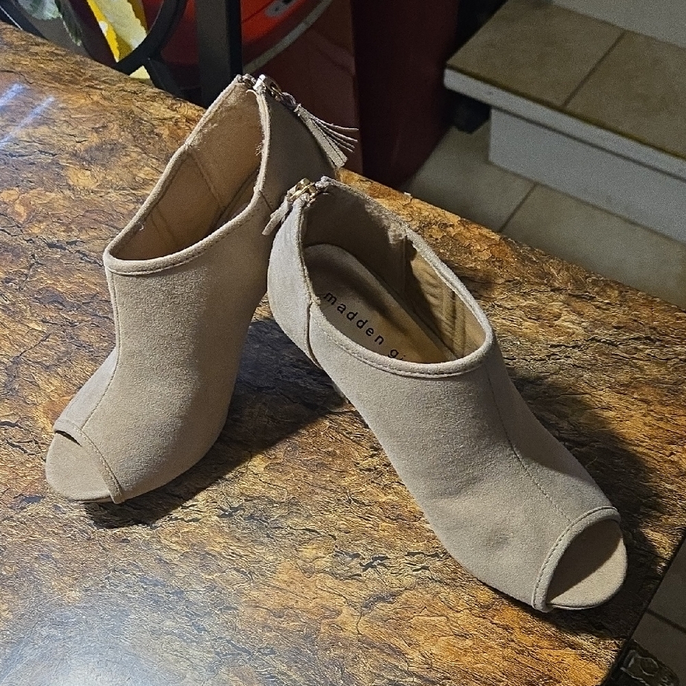 Madden Girl Beige Peep Toe Mules